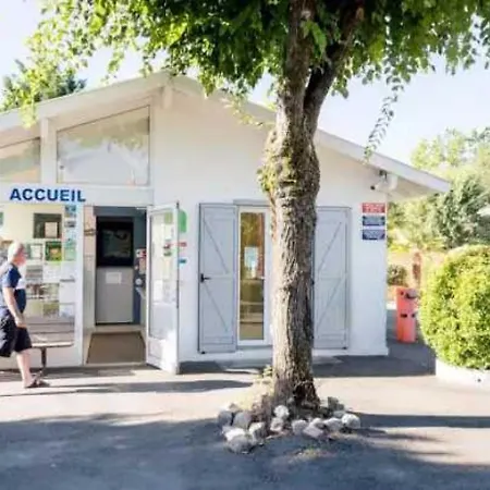 4 Etoiles - Piscine - Eebifc